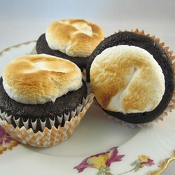 toasted-marshmallow-cupcakes